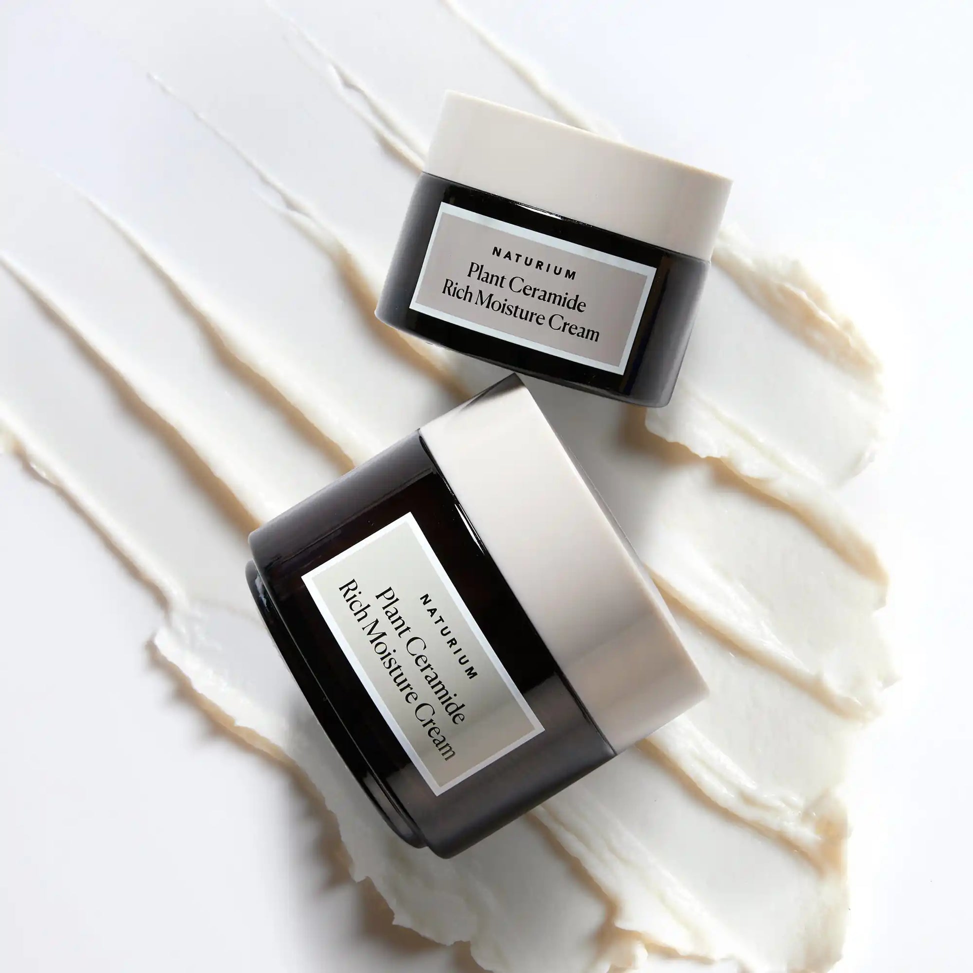 plant-ceramide-rich-moisture-cream-jumbo-m8 11_18_2021_Naturium0575-crop.webp