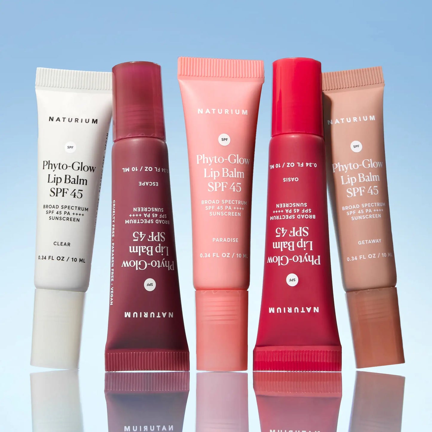 phyto-glow-lip-balm-spf-45-paradise-p3 phytoglowSPF_6428-crop_e42f22ee-3306-4482-900d-842d95848406.webp