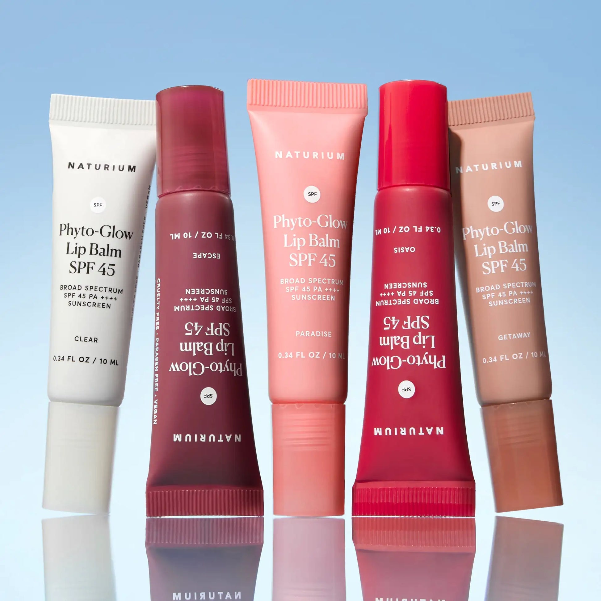 phyto-glow-lip-balm-spf-45-paradise-p3 phytoglowSPF_6428-crop_e42f22ee-3306-4482-900d-842d95848406.webp